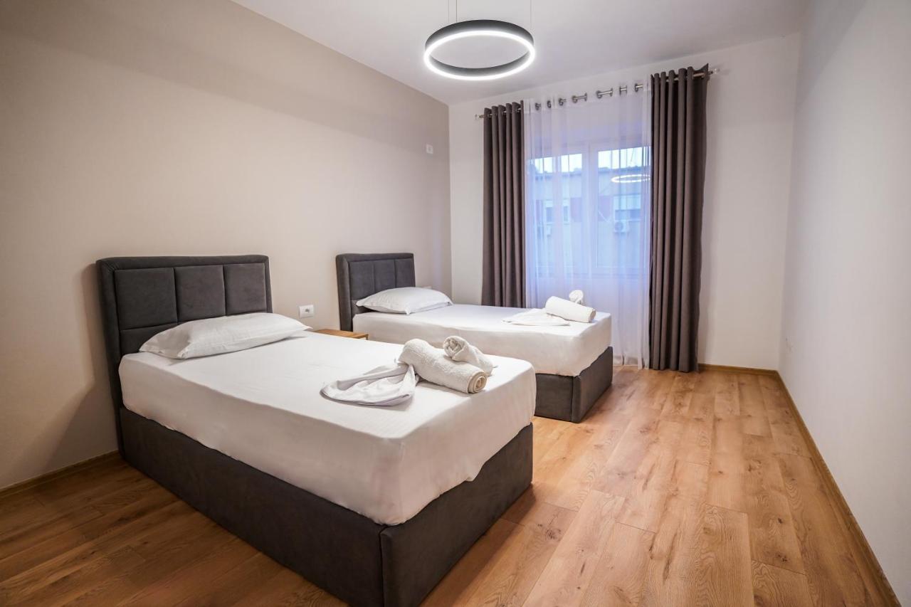 Hidden Gem Tirana 2Br Comfort In Historic Zone Luaran gambar